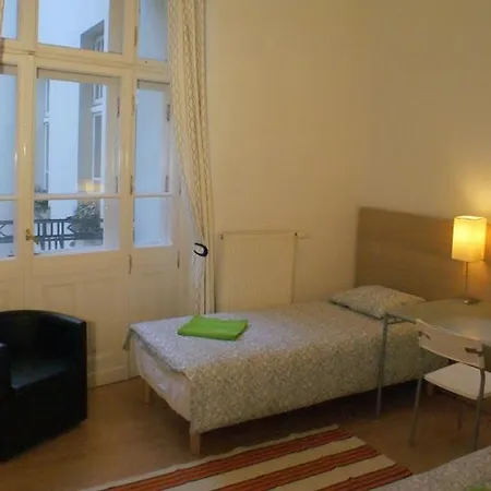 民宿 Dandelion 华沙